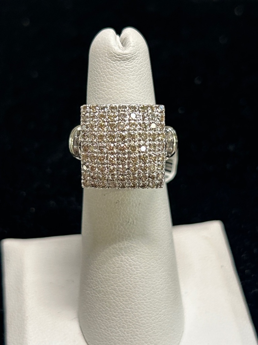 435139 14k white gold diamond ring size 4.5